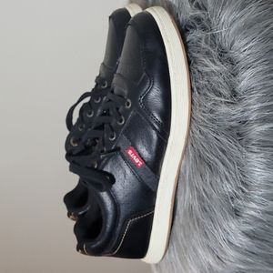 Levi's Sneakers Men's Size 8.5 (Women's Size 10)